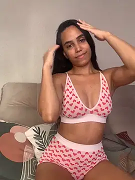 eudaniely online show from November 6, 7:42 pm