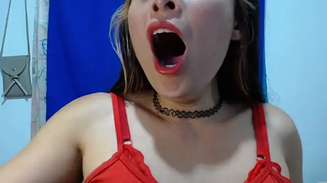 Alexandrasaenz online show from April 25, 9:56 pm