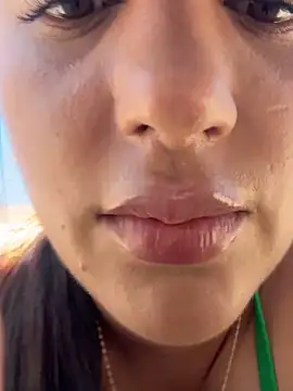 Hannahoff online show from October 6, 4:56 pm