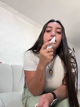 Hannahoff online show from April 6, 3:39 am