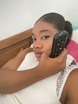  yisela  online show from April 23, 8:33 pm