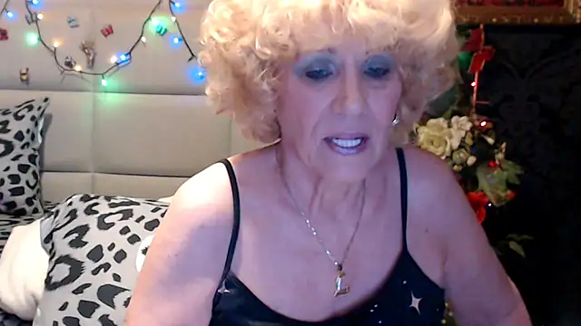 HappyWomanOn online show from April 20, 6:22 pm