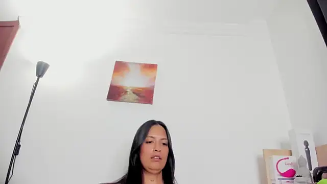 nia  white online show from April 7, 1:18 am