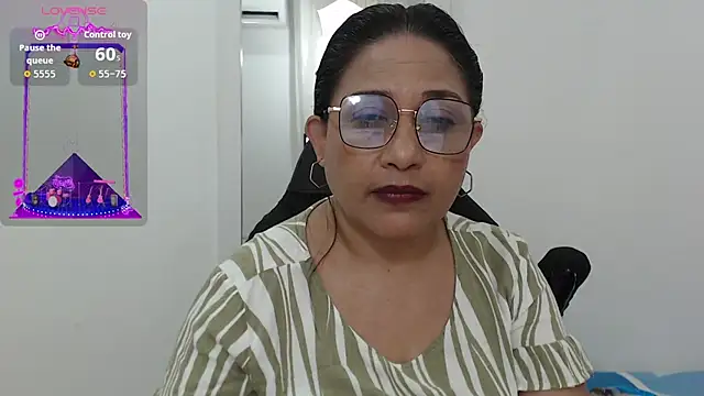 Snapshot of Katha_Marck chatting on September 24, 1:32 pm Katha Marck online show from September 24, 1:32 pm