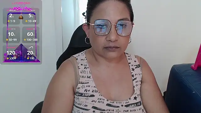 Snapshot of Katha_Marck chatting on September 17, 8:29 pm Katha Marck online show from September 17, 8:29 pm