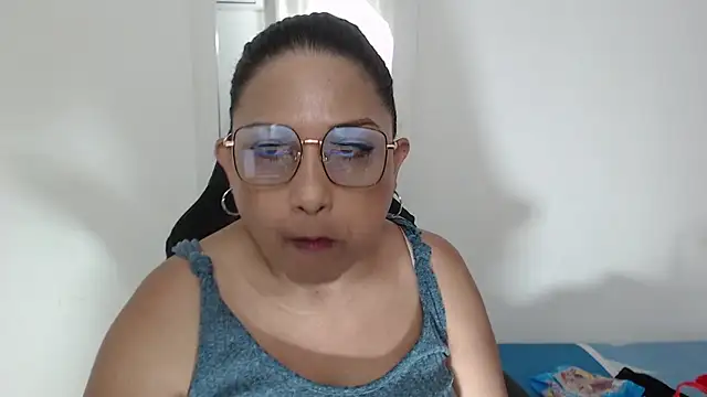Snapshot of Katha_Marck chatting on September 22, 1:09 pm Katha Marck online show from September 22, 1:09 pm