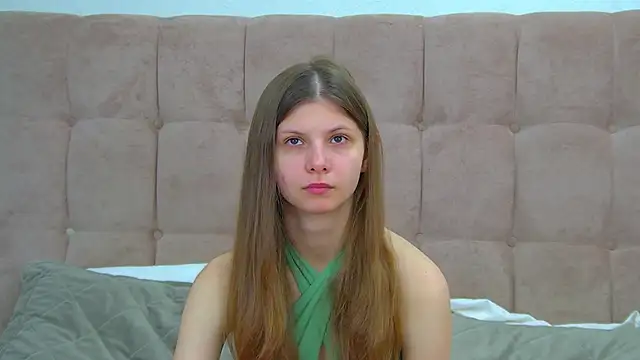 AudreyBarlow online show from March 1, 6:46 am