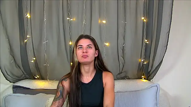 RachelSimpson online show from November 5, 6:13 pm