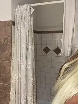 Jasmine FullsShine online show from April 20, 6:11 pm