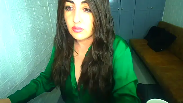 Snapshot of naughty_sarahh chatting on September 17, 11:36 pm naughty sarahh online show from September 17, 11:36 pm