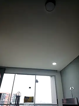 LunaZambrano online show from April 27, 11:51 am