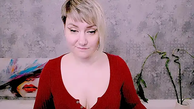 Djullia online show from April 25, 1:41 pm