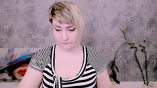 Djullia online show from April 23, 5:48 am