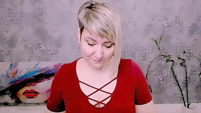 Djullia online show from June 5, 6:52 am