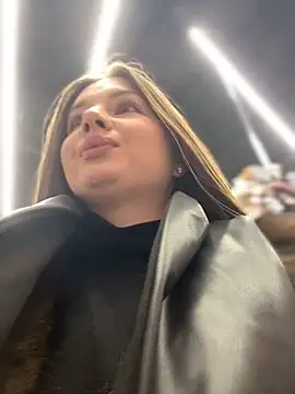 KrisMagnoly online show from March 8, 4:11 pm