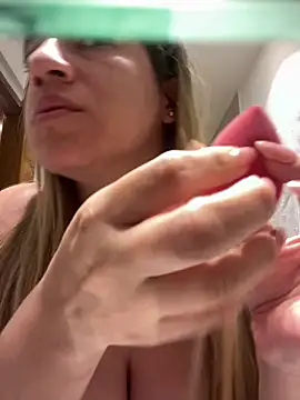 Antonellachic73 online show from June 9, 9:47 pm