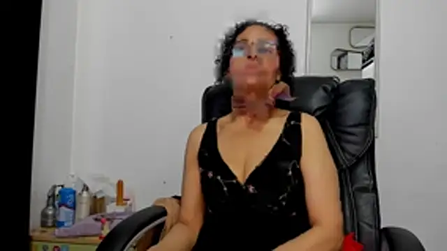 Aries Mature online show from April 22, 4:04 pm