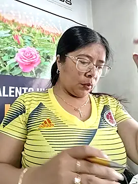   valentina18 online show from March 29, 1:32 pm