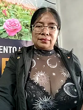   valentina18 online show from May 5, 1:03 pm