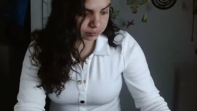 Nikkykora15 online show from April 21, 1:09 am