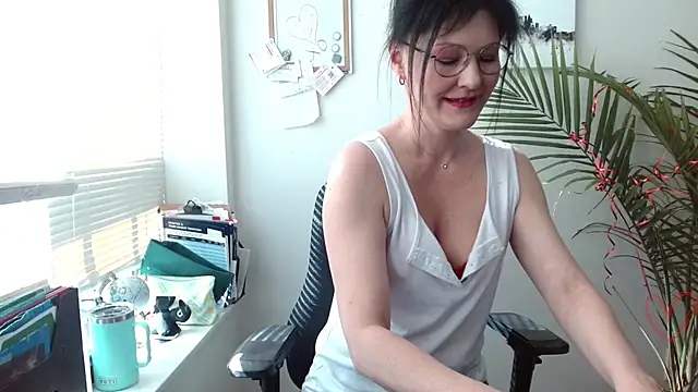 City Kat online show from March 27, 3:24 pm