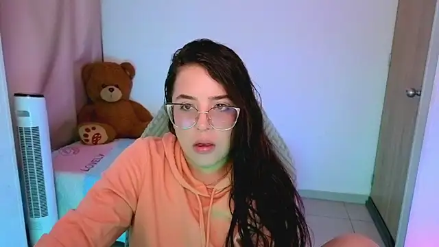  alicia z online show from April 7, 6:32 pm