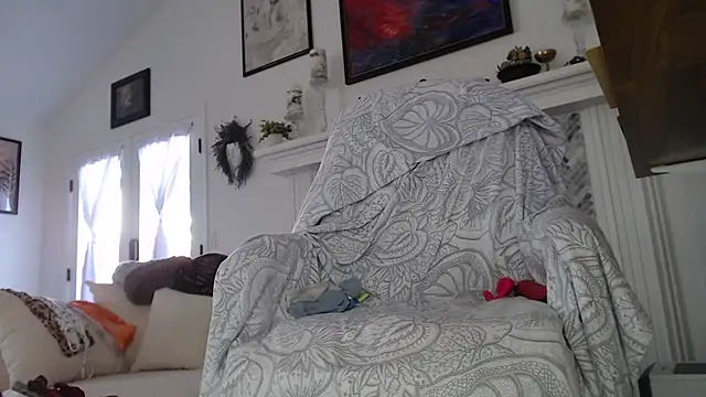 AuroraWillows online show from January 5, 5:27 pm