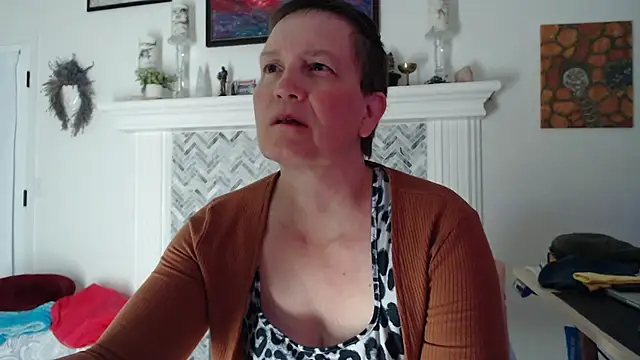 AuroraWillows online show from April 21, 1:31 am