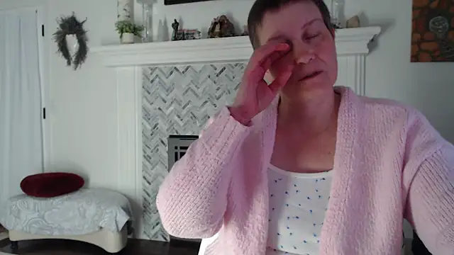 AuroraWillows online show from March 3, 11:38 am