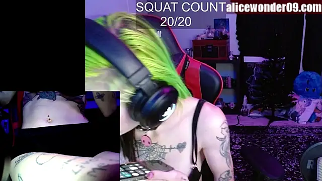 alicewonder09 online show from November 12, 6:55 am