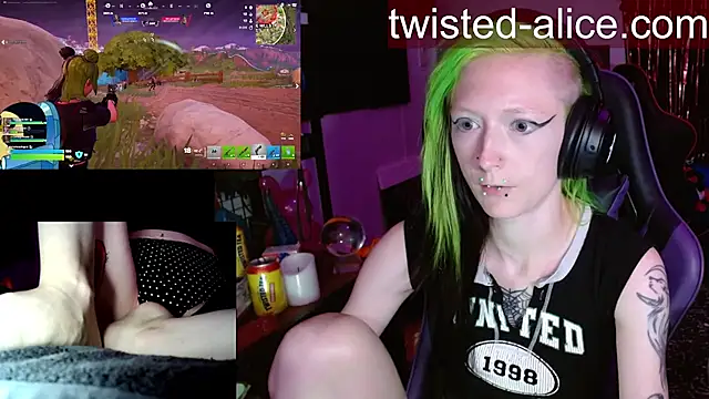 alicewonder09 online show from April 22, 3:36 am