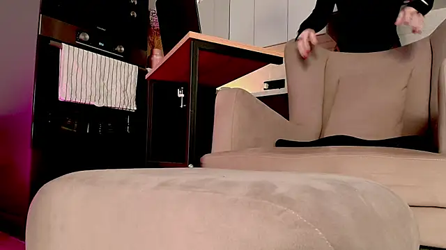 Yourfreebird online show from April 25, 7:55 am