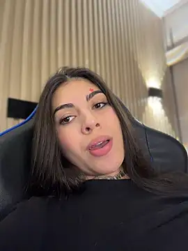 Sarasanders 4 online show from April 28, 2:27 am