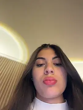 Sarasanders 4 online show from January 8, 4:05 am