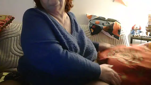 RelievedPapillon online show from March 17, 9:08 pm