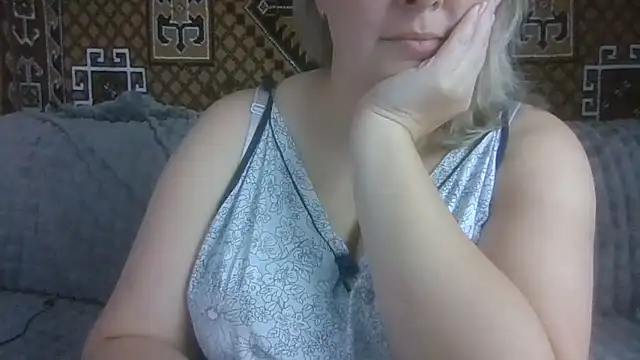 Snapshot of Diana_Britt chatting on October 19, 6:48 am Diana Britt online show from October 19, 6:48 am
