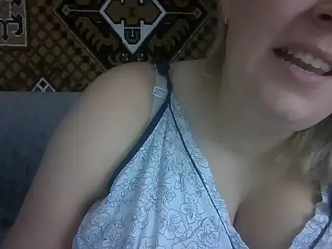 Snapshot of Diana_Britt chatting on September 10, 4:45 am Diana Britt online show from September 10, 4:45 am