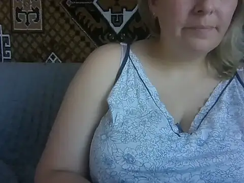 Snapshot of Diana_Britt chatting on September 14, 6:11 am Diana Britt online show from September 14, 6:11 am