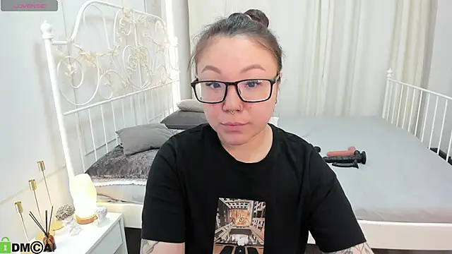 gentle muse online show from April 16, 11:07 pm