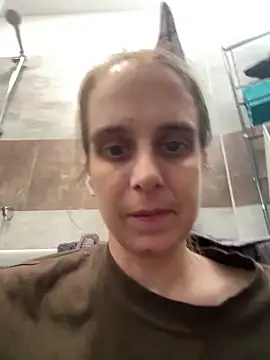 Chantalee online show from February 15, 1:10 pm