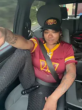 HaloRodeoLover2 online show from April 26, 11:24 pm