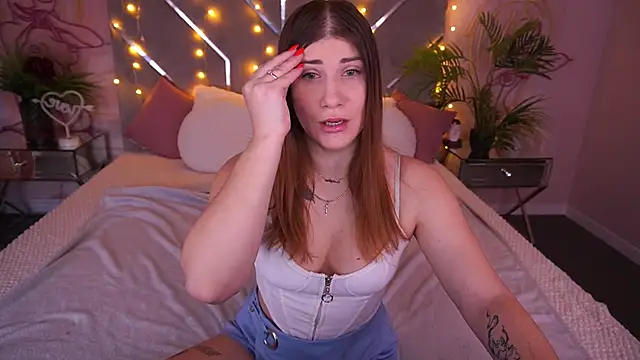 CassandraGood online show from March 3, 7:03 am