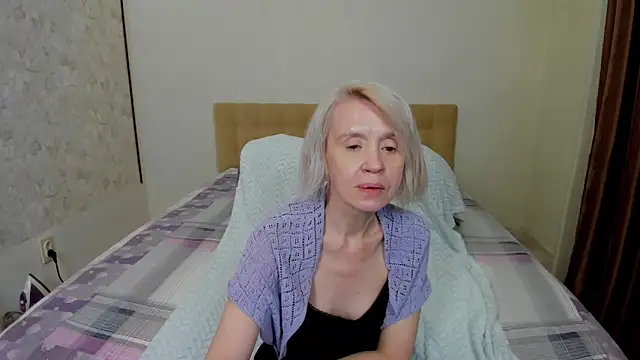 Snapshot of aminalive chatting on September 16, 7:33 pm aminalive online show from September 16, 7:33 pm