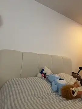 oriana zoeee online show from April 27, 11:02 pm