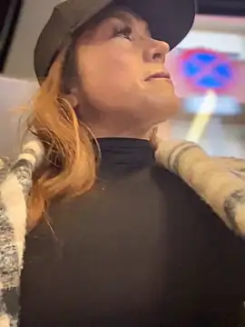 angelitasexy81 online show from April 15, 3:12 pm