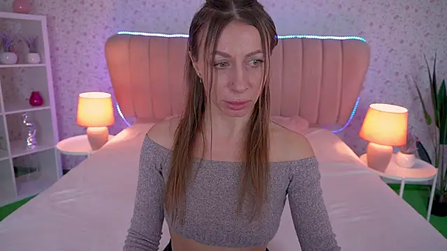 MirandaHobbs online show from January 8, 3:16 pm