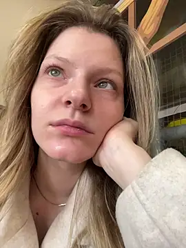 MaryHiggins online show from April 23, 12:40 pm