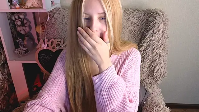 sarakaell online show from July 23, 2:42 am