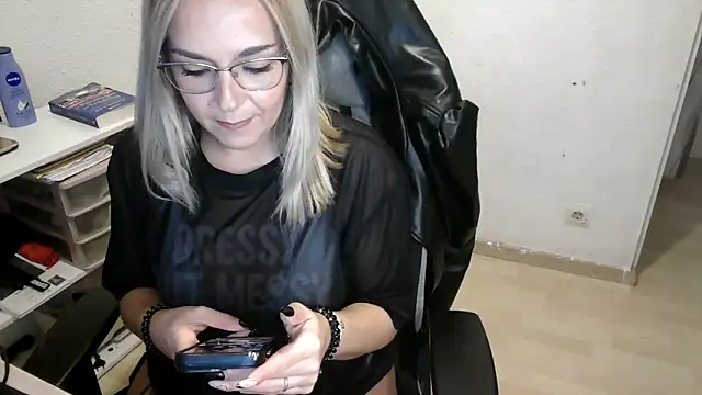 bekka   online show from February 28, 8:19 pm