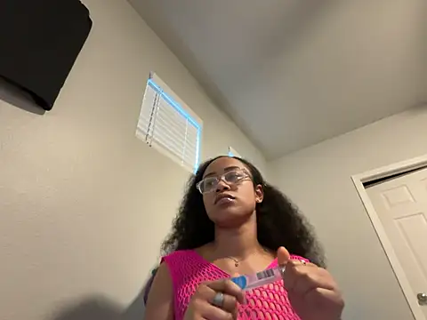 RylHoneyy online show from February 10, 12:46 am